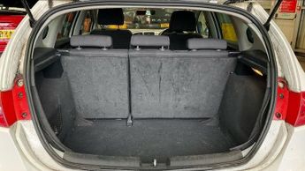 SEAT LEON 1.6 TDI CR SE Copa Hatchback 5dr Diesel DSG Euro 5 (105 ps)