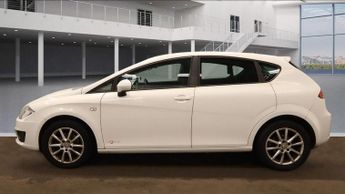 SEAT LEON 1.6 TDI CR SE Copa Hatchback 5dr Diesel DSG Euro 5 (105 ps)