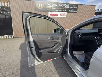 MERCEDES-BENZ A-CLASS 1.5 A180d AMG Line Hatchback 5dr Diesel 7G-DCT Euro 6 (s/s) (109