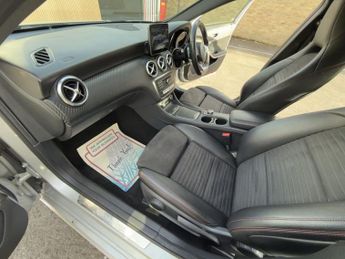MERCEDES-BENZ A-CLASS 1.5 A180d AMG Line Hatchback 5dr Diesel 7G-DCT Euro 6 (s/s) (109