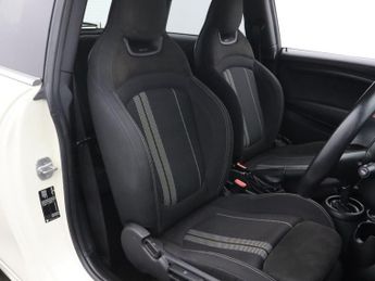 MINI HATCH 1.5 Cooper Sport Hatchback 3dr Petrol Steptronic Euro 6 (s/s) (1