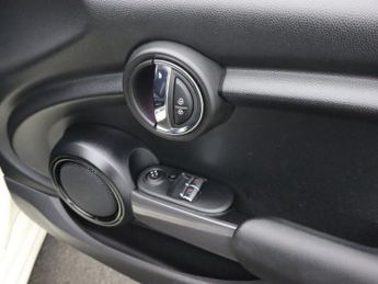 MINI HATCH 1.5 Cooper Sport Hatchback 3dr Petrol Steptronic Euro 6 (s/s) (1