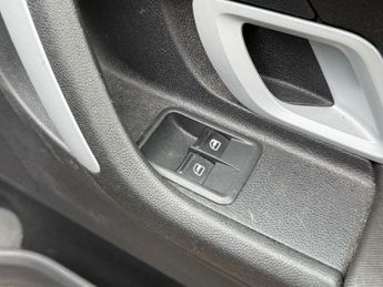 SKODA FABIA 1.6 16V 2 Estate 5dr Petrol Tiptronic (180 g/km, 105 bhp)