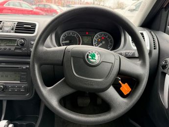 SKODA FABIA 1.6 16V 2 Estate 5dr Petrol Tiptronic (180 g/km, 105 bhp)
