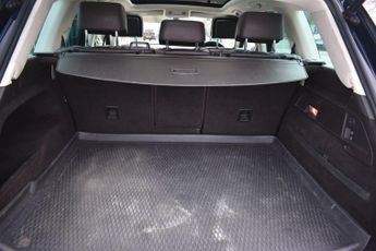 VOLKSWAGEN TOUAREG 3.0 TDI V6 R-Line Plus SUV 5dr Diesel Tiptronic 4WD Euro 6 (s/s)