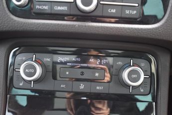 VOLKSWAGEN TOUAREG 3.0 TDI V6 R-Line Plus SUV 5dr Diesel Tiptronic 4WD Euro 6 (s/s)