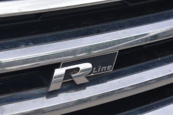 VOLKSWAGEN TOUAREG 3.0 TDI V6 R-Line Plus SUV 5dr Diesel Tiptronic 4WD Euro 6 (s/s)