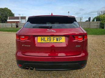 JAGUAR F-PACE 2.0 D180 R-Sport SUV 5dr Diesel Auto AWD Euro 6 (s/s) (180 ps)