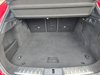 JAGUAR F-PACE 2.0 D180 R-Sport SUV 5dr Diesel Auto AWD Euro 6 (s/s) (180 ps)