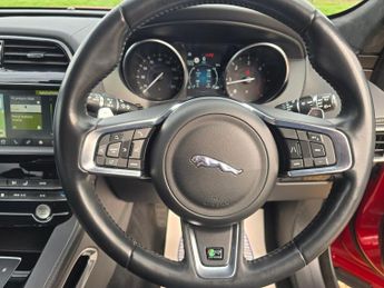 JAGUAR F-PACE 2.0 D180 R-Sport SUV 5dr Diesel Auto AWD Euro 6 (s/s) (180 ps)