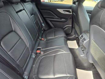 JAGUAR F-PACE 2.0 D180 R-Sport SUV 5dr Diesel Auto AWD Euro 6 (s/s) (180 ps)