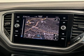 VOLKSWAGEN T-ROC 1.5 TSI EVO Active SUV 5dr Petrol DSG Euro 6 (s/s) (150 ps) Fron
