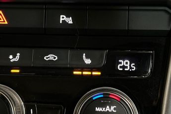 VOLKSWAGEN T-ROC 1.5 TSI EVO Active SUV 5dr Petrol DSG Euro 6 (s/s) (150 ps) Fron