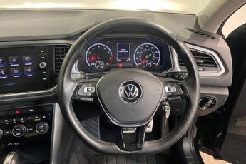 VOLKSWAGEN T-ROC 1.5 TSI EVO Active SUV 5dr Petrol DSG Euro 6 (s/s) (150 ps) Fron