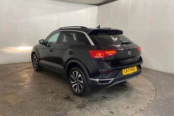 VOLKSWAGEN T-ROC 1.5 TSI EVO Active SUV 5dr Petrol DSG Euro 6 (s/s) (150 ps) Fron