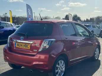 TOYOTA YARIS 1.5 VVT-h Icon Plus Hatchback 5dr Petrol Hybrid CVT Euro 5 (101 