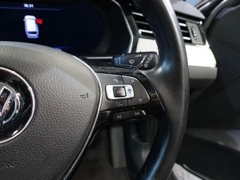 VOLKSWAGEN PASSAT 2.0 TDI BlueMotion Tech GT Estate 5dr Diesel DSG Euro 6 (s/s) (1