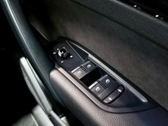 AUDI Q5 2.0 TDI 40 Black Edition SUV 5dr Diesel S Tronic quattro Euro 6 