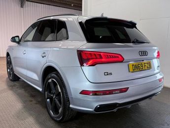 AUDI Q5 2.0 TDI 40 Black Edition SUV 5dr Diesel S Tronic quattro Euro 6 