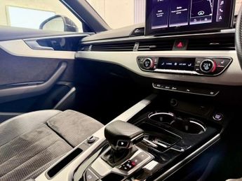 AUDI A4 AVANT 2.0 TDI 35 S line Estate 5dr Diesel S Tronic Euro 6 (s/s) (163 p