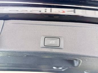 AUDI A4 AVANT 2.0 TDI 35 S line Estate 5dr Diesel S Tronic Euro 6 (s/s) (163 p