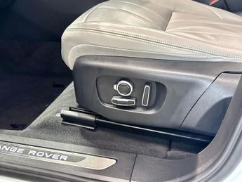 LAND ROVER RANGE ROVER EVOQUE 1.5 P300e 12.2kWh Autobiography SUV 5dr Petrol Plug-in Hybrid Au