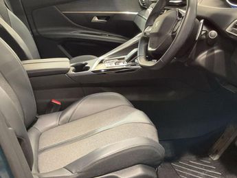 PEUGEOT 3008 1.2 PureTech Allure Premium SUV 5dr Petrol EAT Euro 6 (s/s) (130