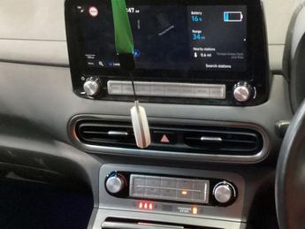 HYUNDAI KONA 64kWh Premium SUV 5dr Electric Auto (10.5kW Charger) (204 ps)