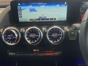 MERCEDES-BENZ EQA EQA 250 66.5kWh AMG Line SUV 5dr Electric Auto (190 ps)