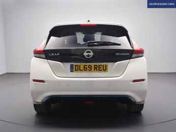 NISSAN LEAF 40kWh N-Connecta Hatchback 5dr Electric Auto (150 ps)