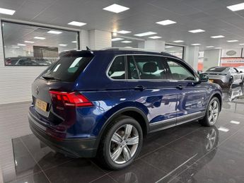 VOLKSWAGEN TIGUAN 2.0 TDI Match SUV 5dr Diesel DSG 4Motion Euro 6 (s/s) (150 ps)