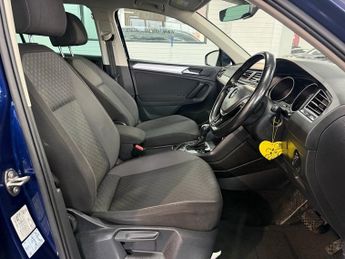 VOLKSWAGEN TIGUAN 2.0 TDI Match SUV 5dr Diesel DSG 4Motion Euro 6 (s/s) (150 ps)