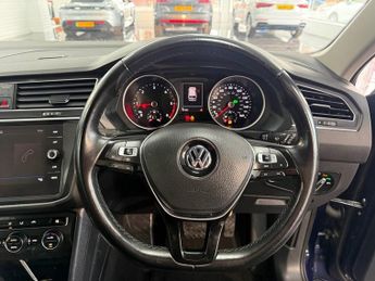 VOLKSWAGEN TIGUAN 2.0 TDI Match SUV 5dr Diesel DSG 4Motion Euro 6 (s/s) (150 ps)