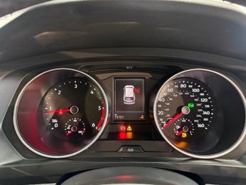 VOLKSWAGEN TIGUAN 2.0 TDI Match SUV 5dr Diesel DSG 4Motion Euro 6 (s/s) (150 ps)