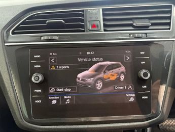 VOLKSWAGEN TIGUAN 2.0 TDI Match SUV 5dr Diesel DSG 4Motion Euro 6 (s/s) (150 ps)