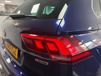 VOLKSWAGEN TIGUAN 2.0 TDI Match SUV 5dr Diesel DSG 4Motion Euro 6 (s/s) (150 ps)