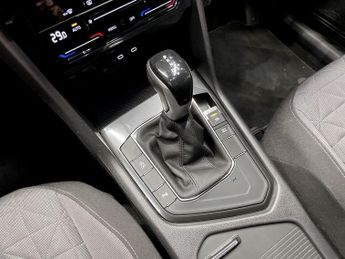 VOLKSWAGEN TIGUAN 1.5 TSI Life SUV 5dr Petrol DSG Euro 6 (s/s) (150 ps)