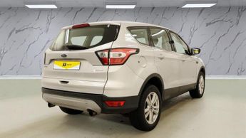 FORD KUGA 1.5T EcoBoost Zetec SUV 5dr Petrol Auto AWD Euro 6 (s/s) (182 ps