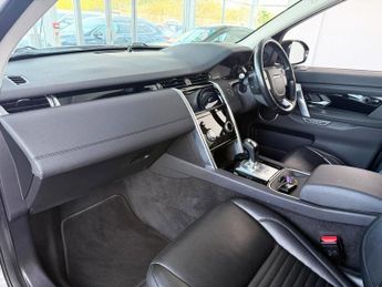 LAND ROVER DISCOVERY SPORT 2.0 D180 MHEV SE SUV 5dr Diesel Auto 4WD Euro 6 (s/s) (180 ps) F