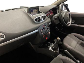 RENAULT CLIO 1.2 TCe Dynamique Hatchback 5dr Petrol Manual Euro 4 (100 ps)