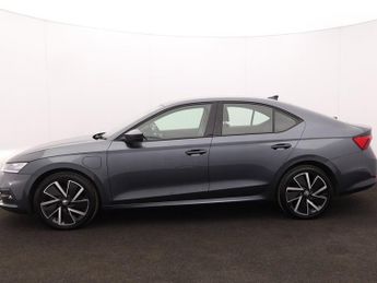 SKODA OCTAVIA 1.4 TSI iV 13kWh SE Technology Hatchback 5dr Petrol Plug-in Hybr