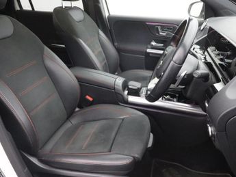 MERCEDES-BENZ GLA CLASS 1.3 GLA200 AMG Line (Premium Plus) SUV 5dr Petrol 7G-DCT Euro 6 