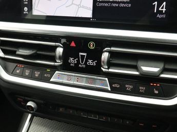 BMW 3 SERIES 2.0 330e 12kWh M Sport Touring 5dr Petrol Plug-in Hybrid Auto Eu