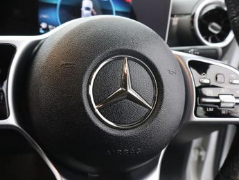 MERCEDES-BENZ A-CLASS 1.5 A180d Sport (Executive) Hatchback 5dr Diesel 7G-DCT Euro 6 (