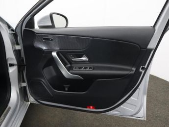 MERCEDES-BENZ A-CLASS 1.5 A180d Sport (Executive) Hatchback 5dr Diesel 7G-DCT Euro 6 (