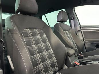 VOLKSWAGEN GOLF 2.0 TDI GTD Hatchback 5dr Diesel DSG Euro 6 (s/s) (184 ps)