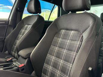 VOLKSWAGEN GOLF 2.0 TDI GTD Hatchback 5dr Diesel DSG Euro 6 (s/s) (184 ps)
