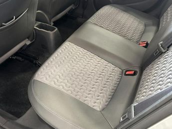 VAUXHALL CORSA 1.4 16V SE Hatchback 5dr Petrol Manual Wide Ratio Euro 5 (100 ps