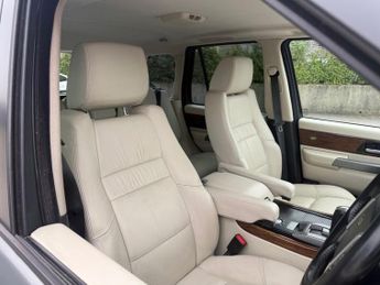 LAND ROVER RANGE ROVER SPORT 2.7 TD V6 HSE Station Wagon 5dr Diesel Automatic (265 g/km, 187 