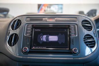 VOLKSWAGEN TIGUAN 2.0 TDI BlueMotion Tech Match SUV 5dr Diesel DSG 4WD Euro 6 (s/s